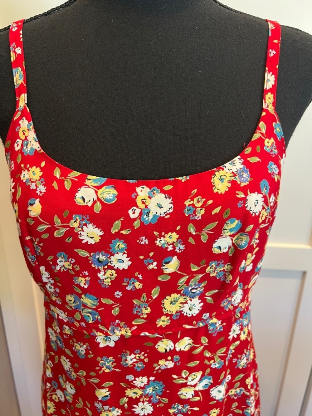 Rabbit Rabbit Rabbit Red Floral Dress with Yellow & Blue Blooms Size 4P - Picture 4 of 10